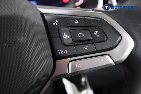 Used Volkswagen T-Roc 2023 for sale - 76067839: Photo 23