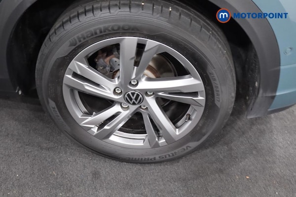 Used Volkswagen T-Roc 2023 for sale - 76067839: Photo 34