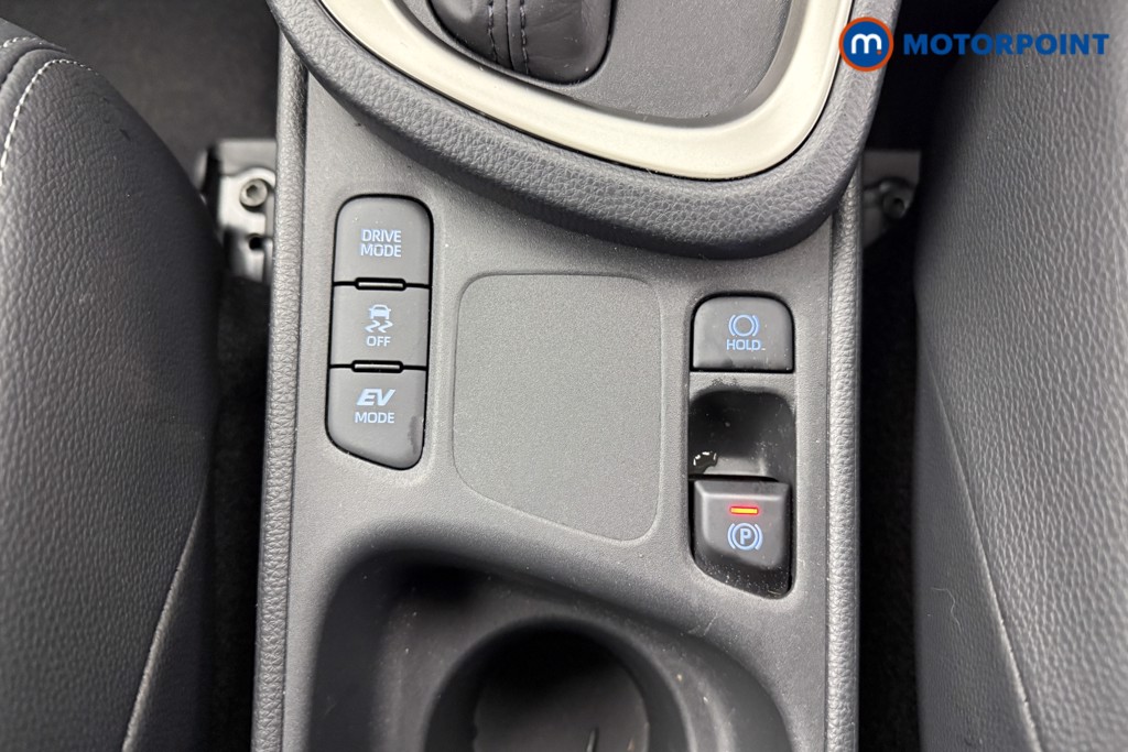 Used Toyota Yaris Cross 2024 for sale - 77417830: Photo 20