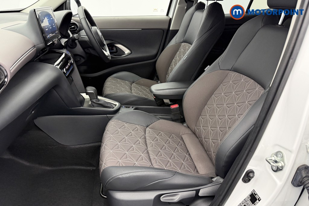 Used Toyota Yaris Cross 2024 for sale - 77417830: Photo 33