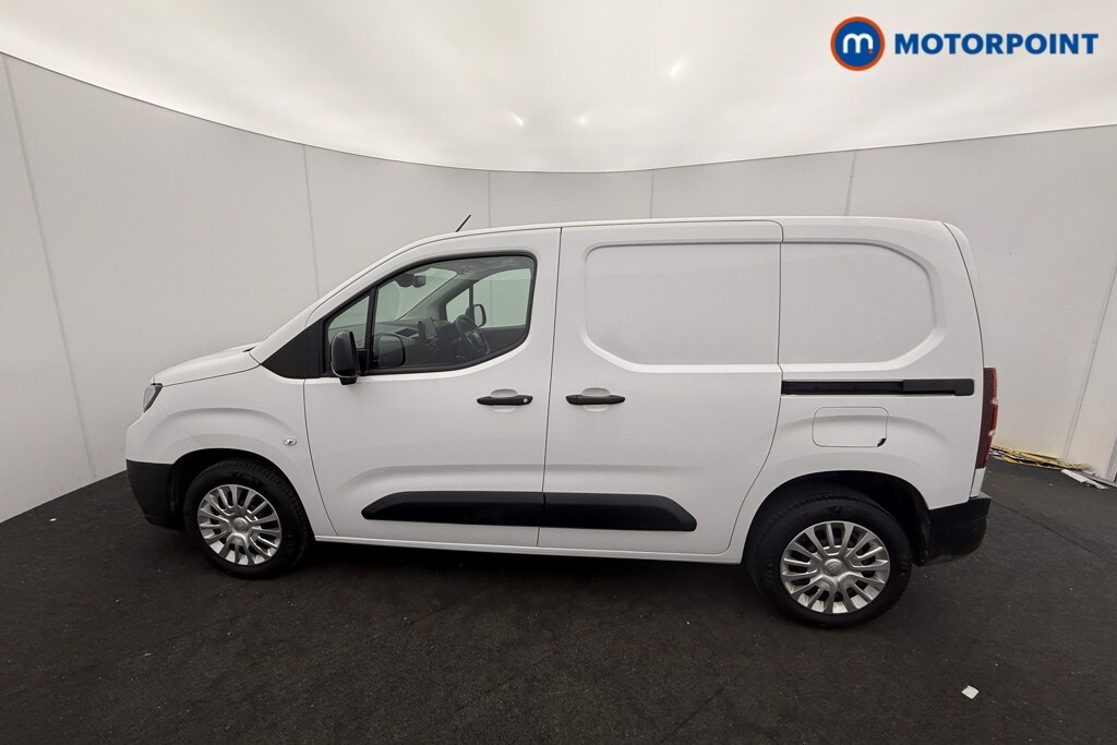 Used Toyota ProAce 2025 for sale - 77628403: Photo 32