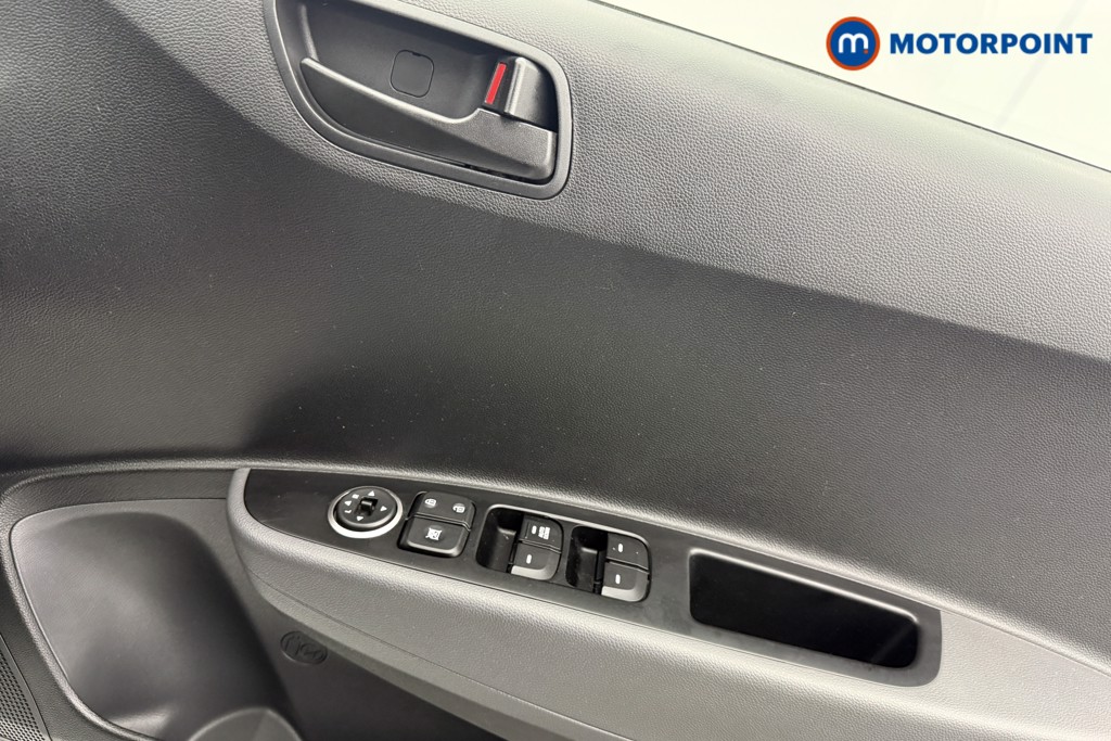 Used Hyundai i10 2019 for sale - 77932090: Photo 17