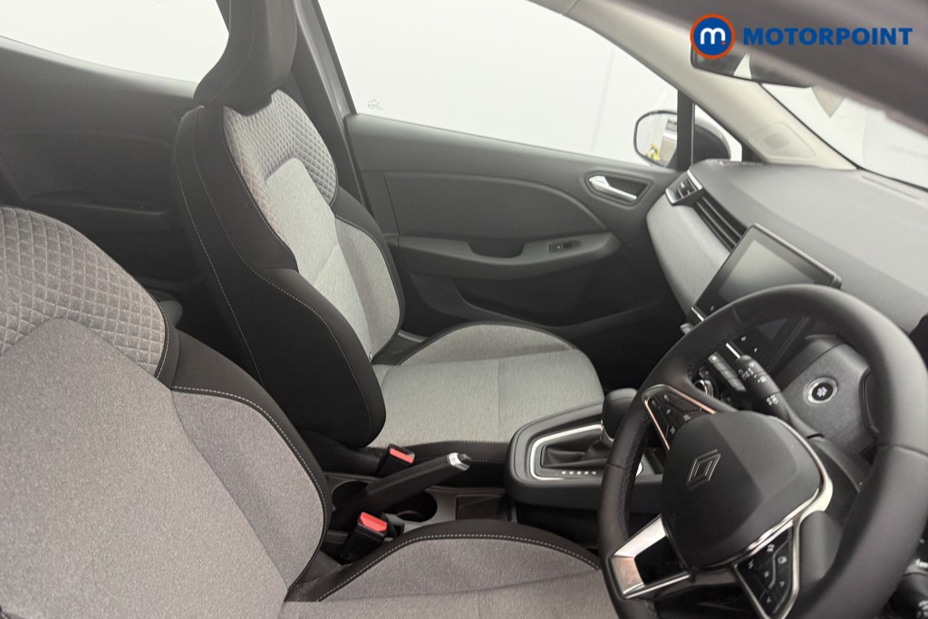 Used Renault Clio 2025 for sale - 76697232: Photo 18