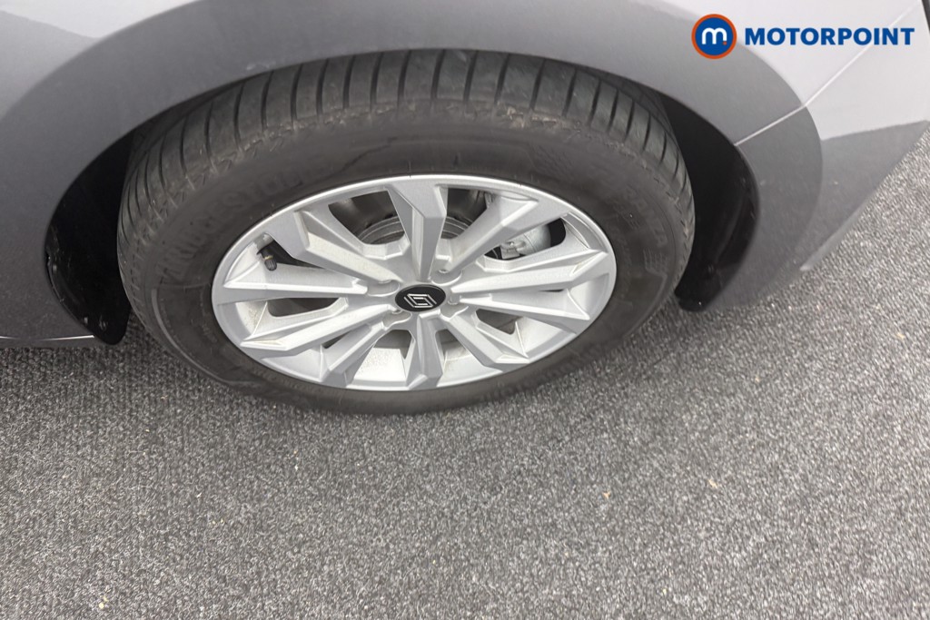 Used Renault Clio 2025 for sale - 76697232: Photo 29