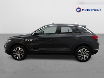 Used Volkswagen T-Roc 2022 for sale - 75902799: Photo