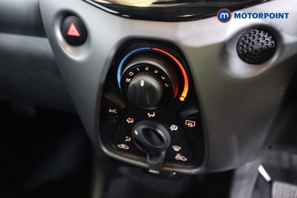 Used Toyota AYGO 2019 for sale - 76628391: Photo 18