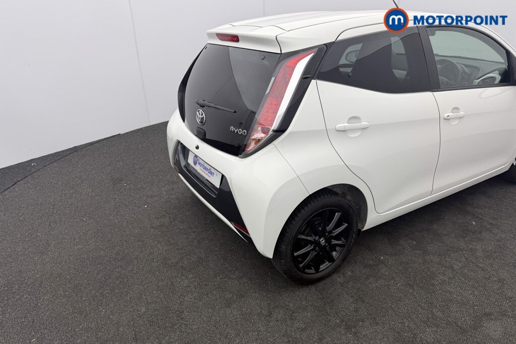 Used Toyota AYGO 2017 for sale - 77567975: Photo 13