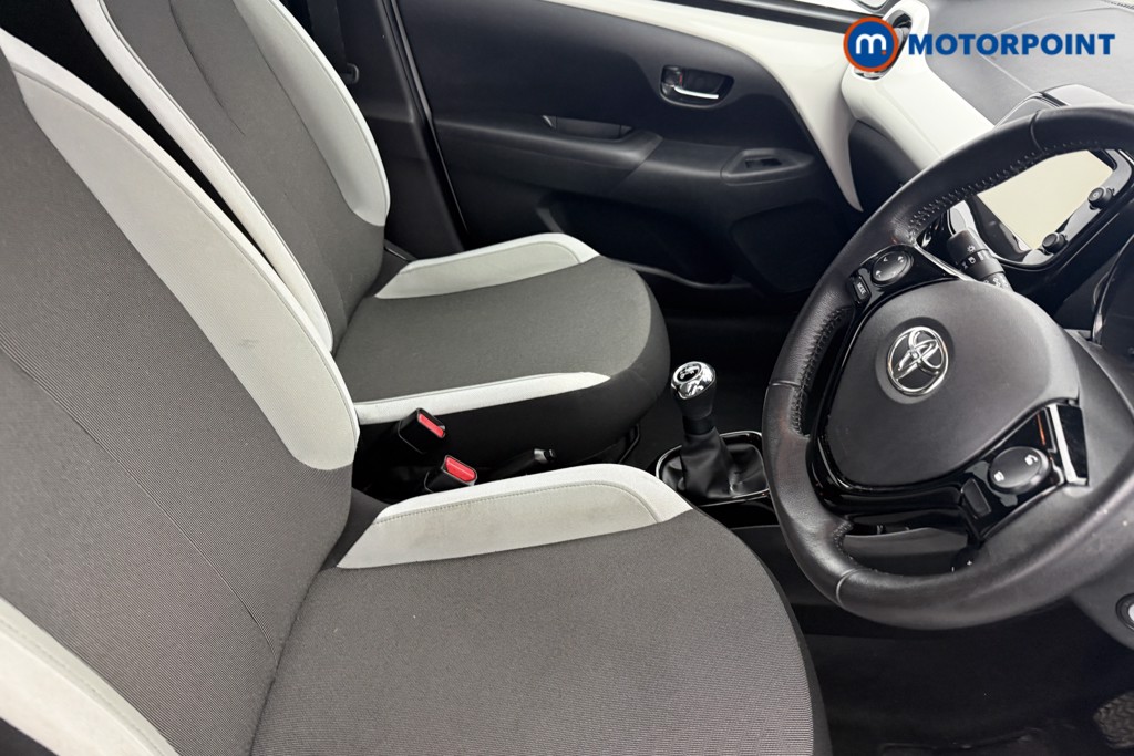 Used Toyota AYGO 2017 for sale - 77567975: Photo 19