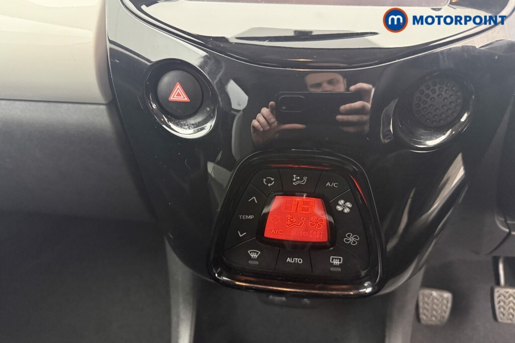 Used Toyota AYGO 2017 for sale - 77567975: Photo 24