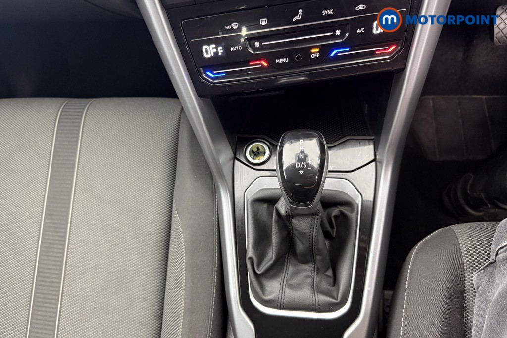 Used Volkswagen T-Roc 2023 for sale - 77688534: Photo 18