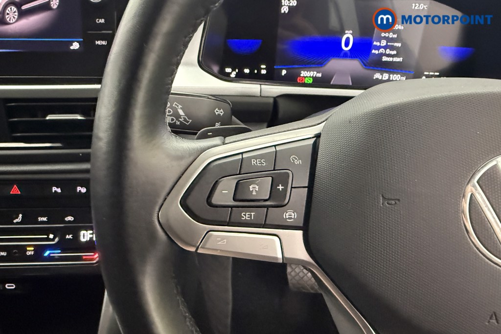 Used Volkswagen T-Roc 2023 for sale - 77688534: Photo 19