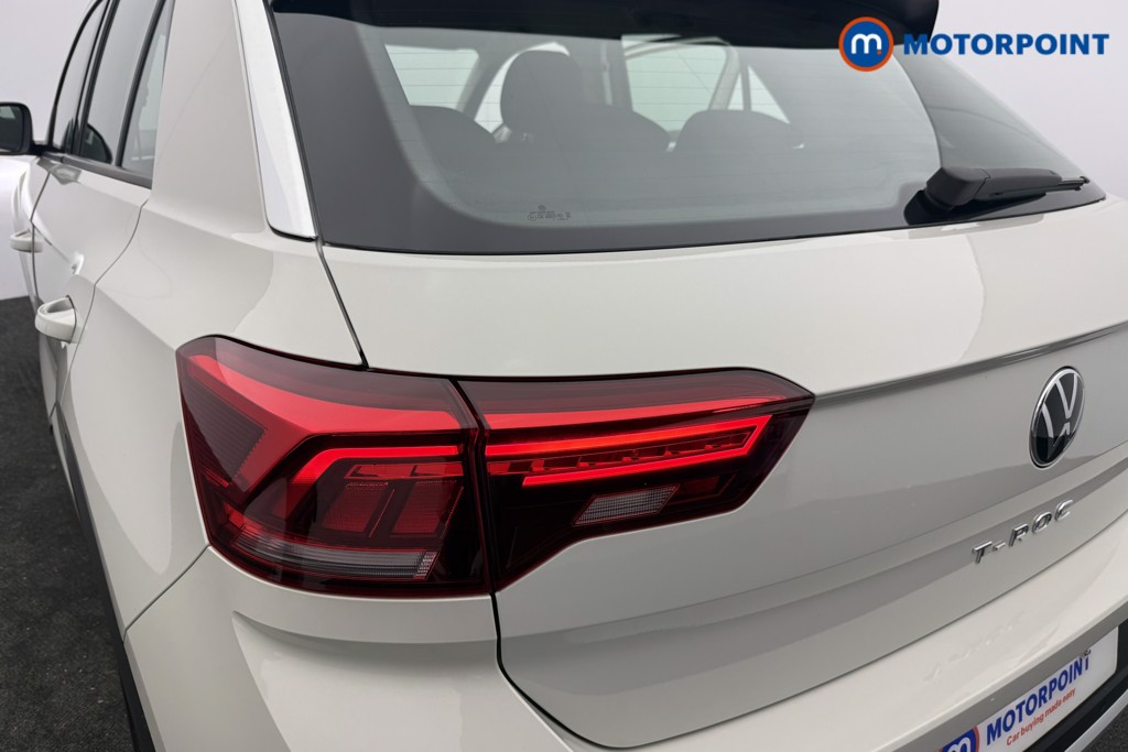 Used Volkswagen T-Roc 2023 for sale - 77688534: Photo 29