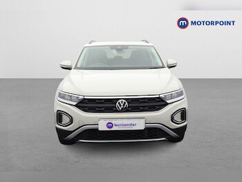 Used Volkswagen T-Roc 2023 for sale - 77688534: Photo