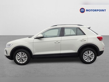 Used Volkswagen T-Roc 2023 for sale - 77688534: Photo