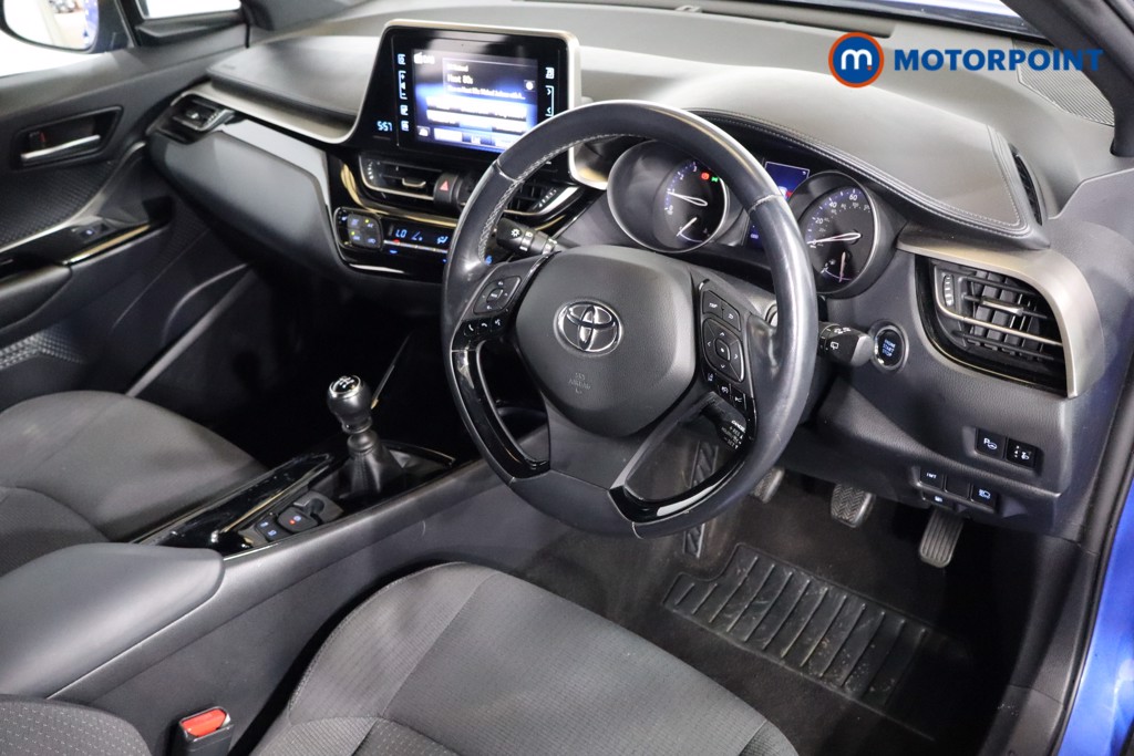 Used Toyota C-HR 2018 for sale - 76705269: Photo 9