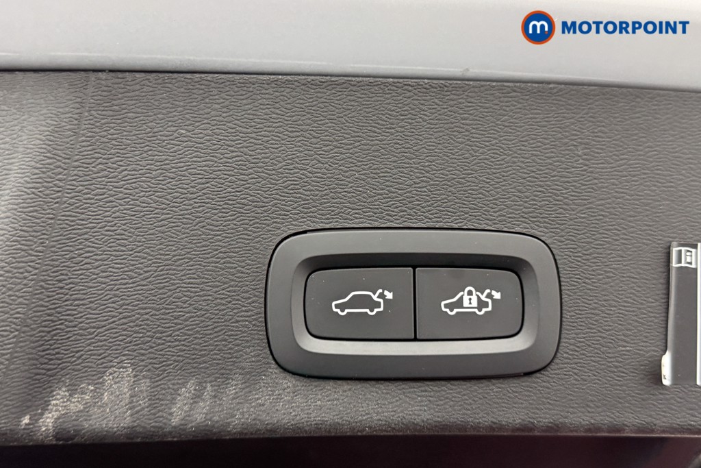 Used Volvo XC40 2021 for sale - 76028510: Photo 30
