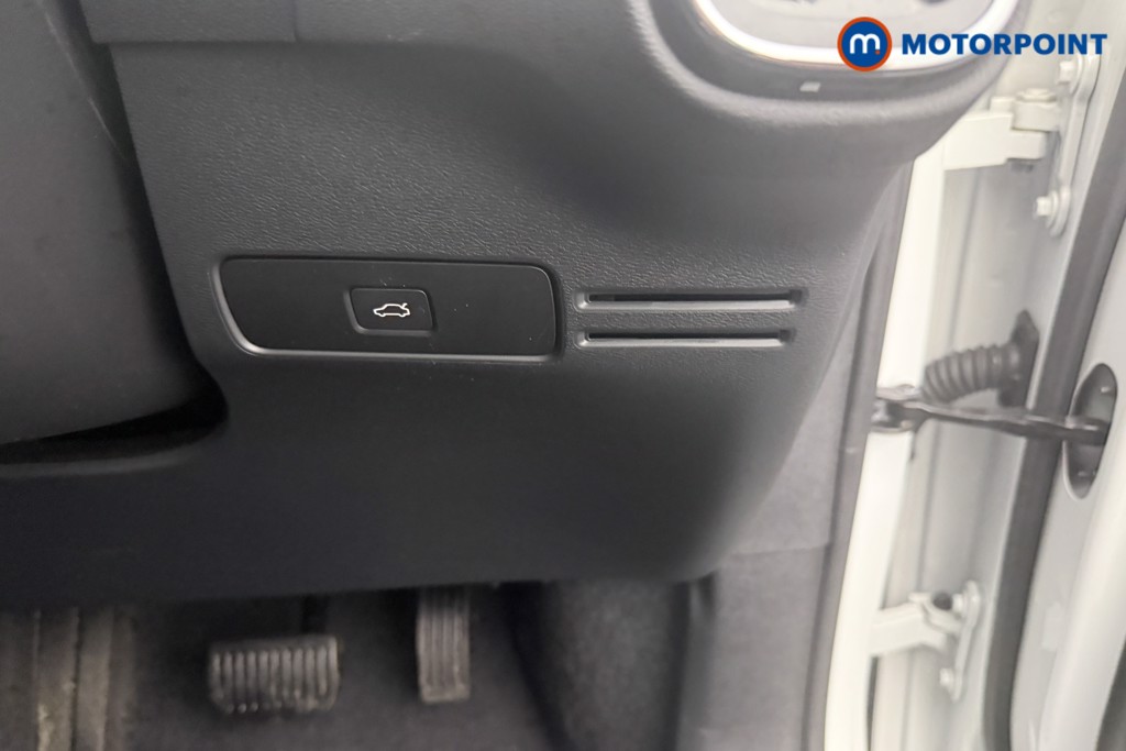 Used Volvo XC40 2024 for sale - 77579107: Photo 22