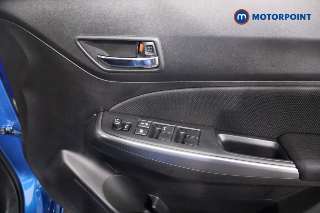 Used Suzuki Swift 2023 for sale - 76131730: Photo 28