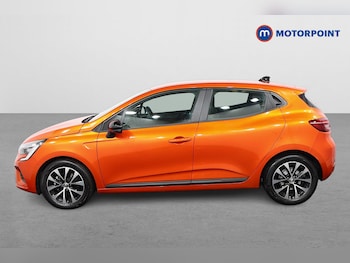 Used Renault Clio 2023 for sale - 78641022: Photo