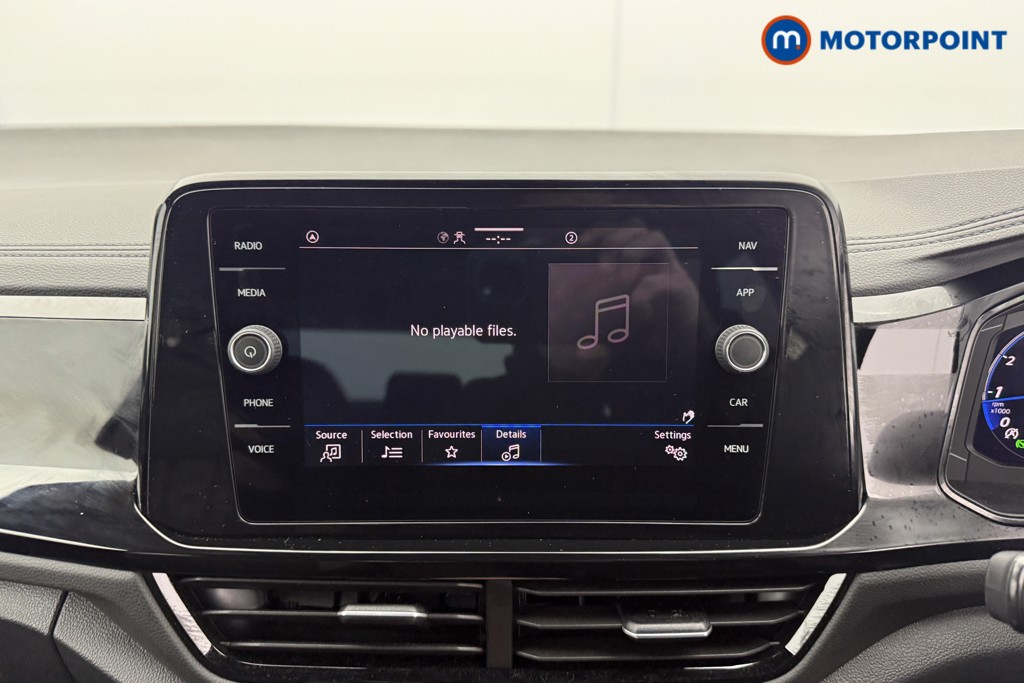 Used Volkswagen T-Roc for sale - 77324191: Photo 15