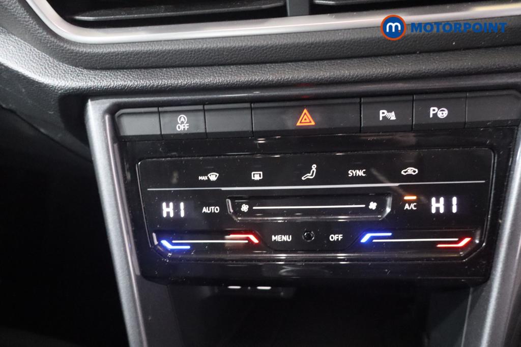 Used Volkswagen T-Roc 2023 for sale - 78196918: Photo 25