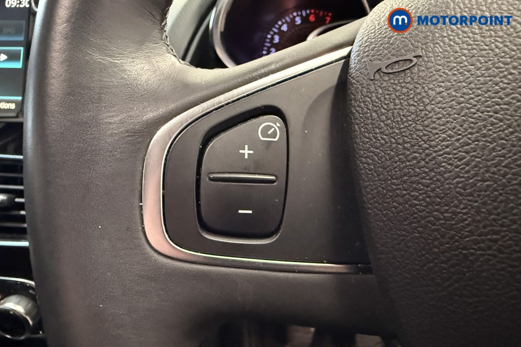 Used Renault Clio 2019 for sale - 77392327: Photo 11