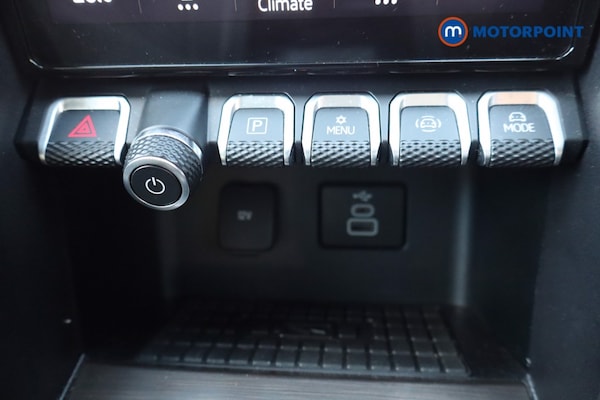 Used Volkswagen Amarok 2023 for sale - 76131835: Photo 24