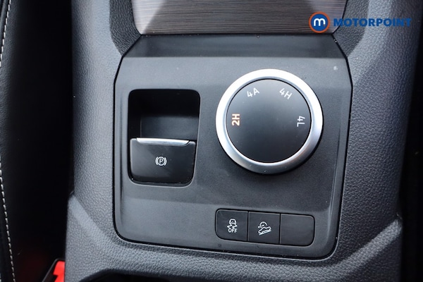 Used Volkswagen Amarok 2023 for sale - 76131835: Photo 26