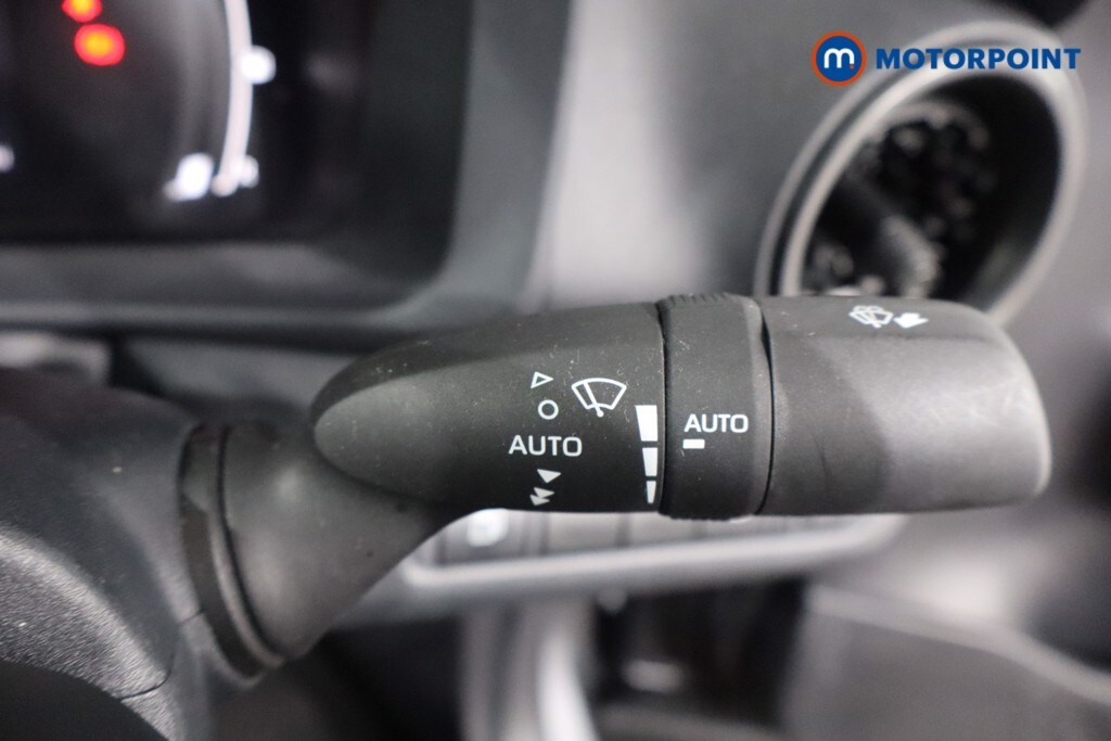Used Toyota C-HR 2024 for sale - 76028508: Photo 24
