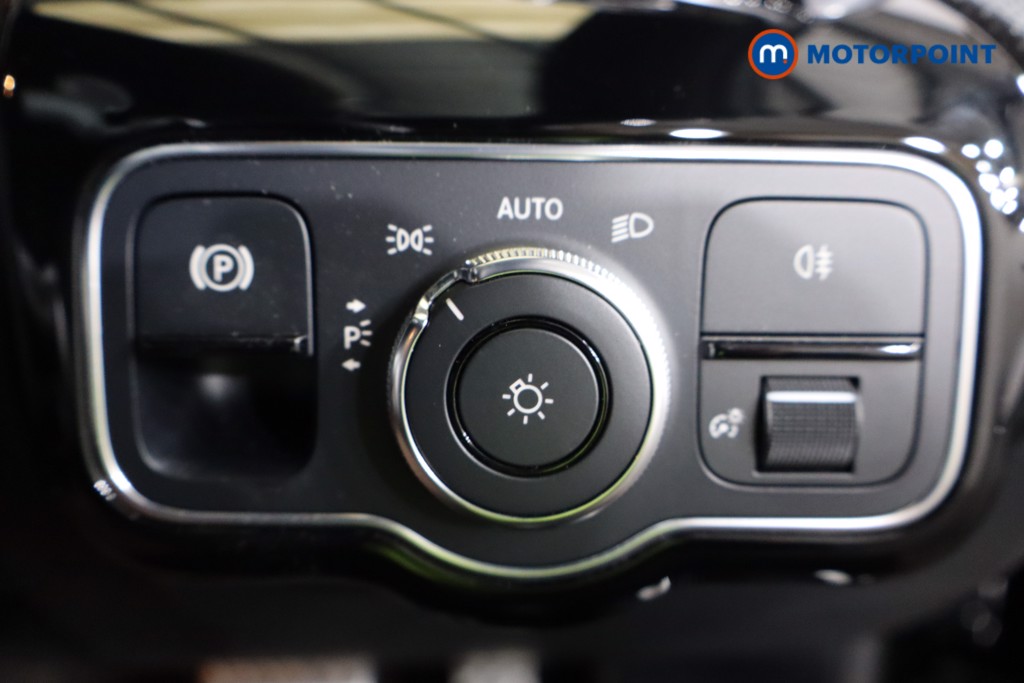 Used Mercedes-Benz A-Class 2018 for sale - 76557695: Photo 26