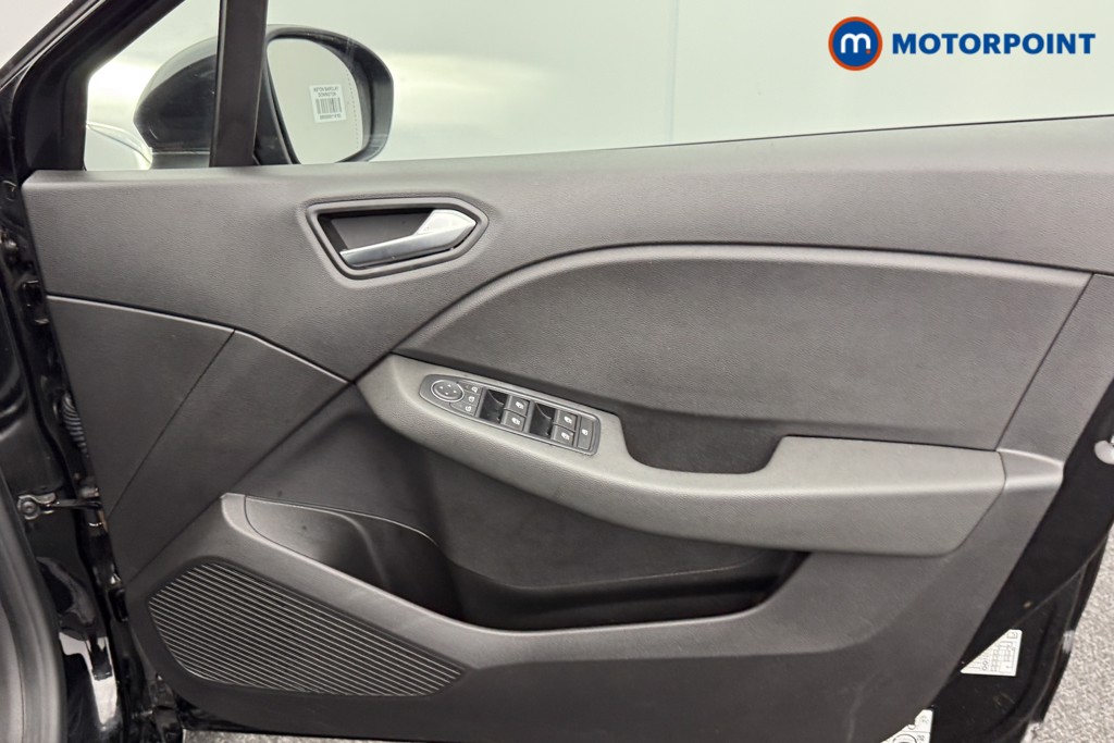 Used Renault Clio 2021 for sale - 76612136: Photo 15