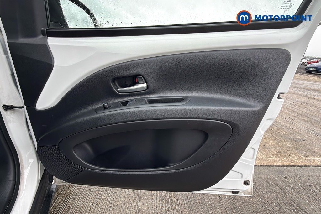 Used Toyota Aygo X 2023 for sale - 78123655: Photo 23