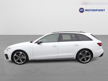 Used Audi A4 2022 for sale - 77327137: Photo