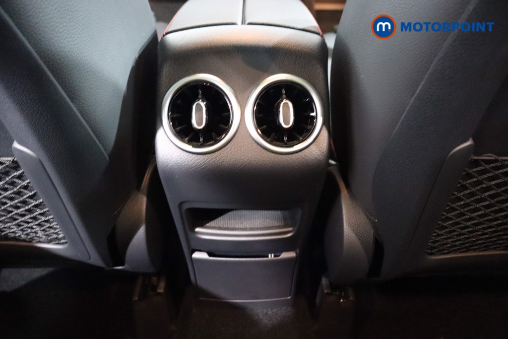 Used Mercedes-Benz GLA 2023 for sale - 76767192: Photo 32