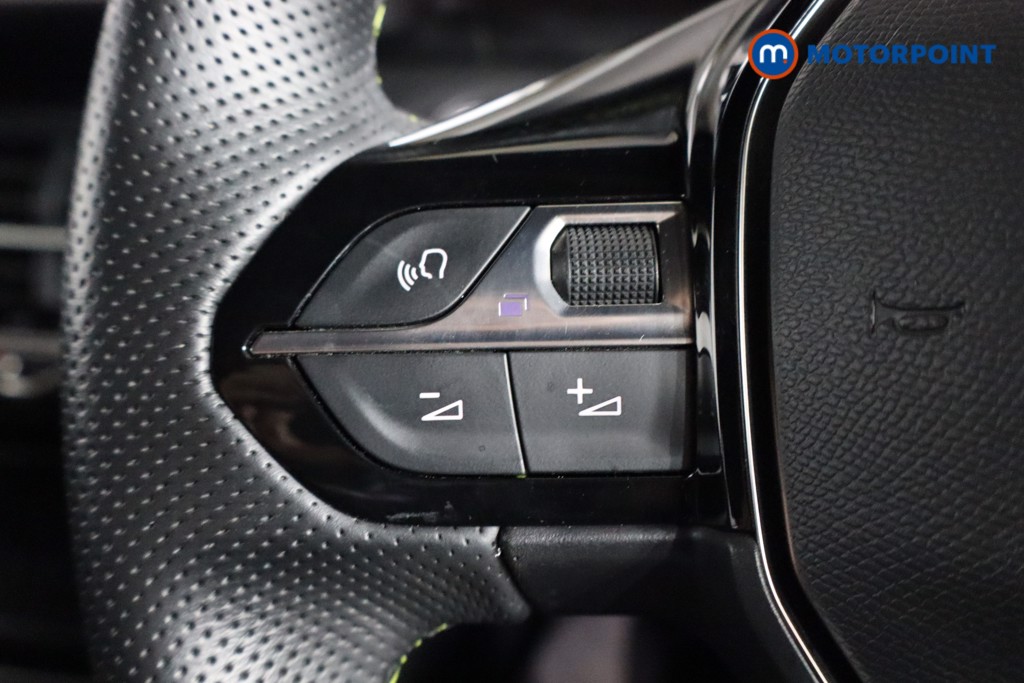 Used Peugeot 2008 2023 for sale - 76933667: Photo 11