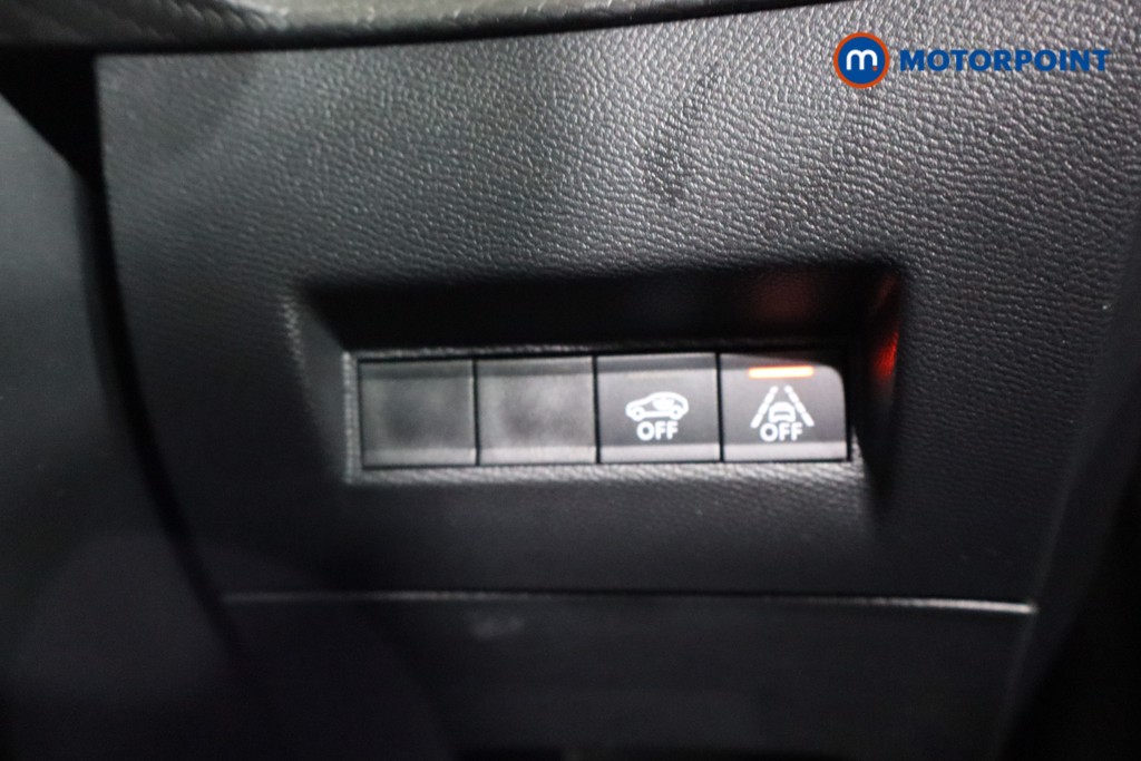 Used Peugeot 2008 2023 for sale - 76933667: Photo 15