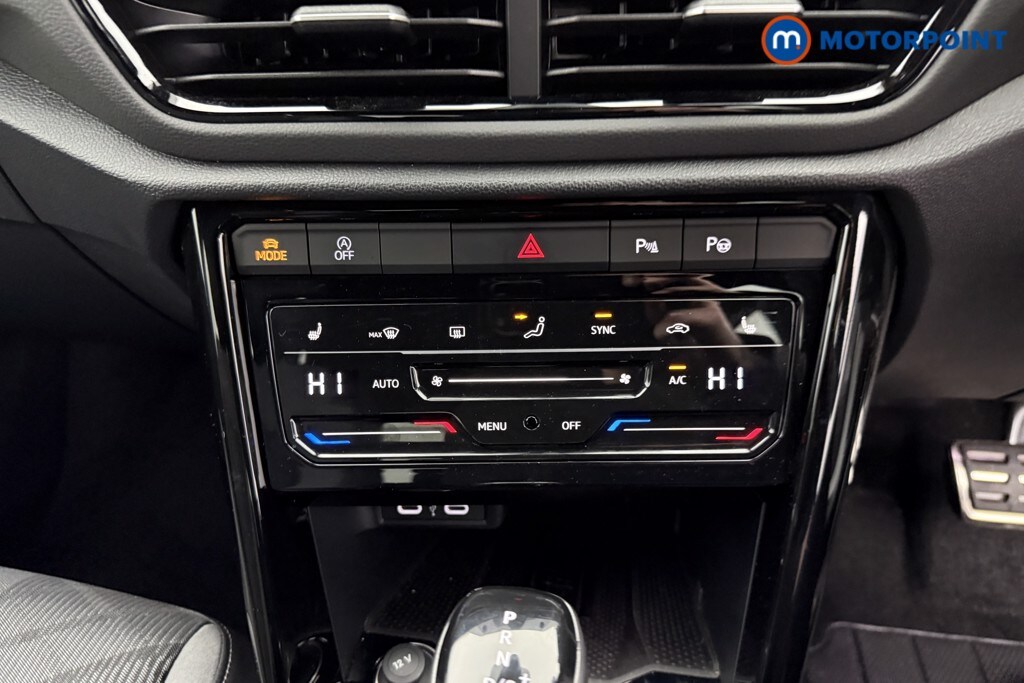 Used Volkswagen T-Roc for sale - 77245842: Photo 20