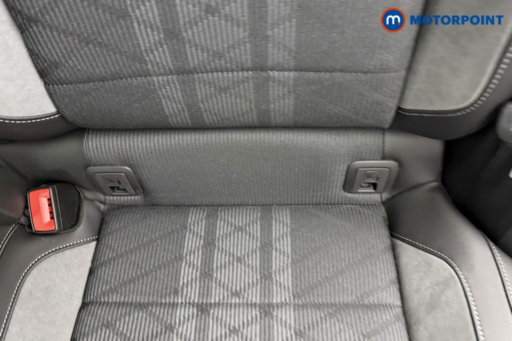 Used Volkswagen T-Roc for sale - 77245842: Photo 33