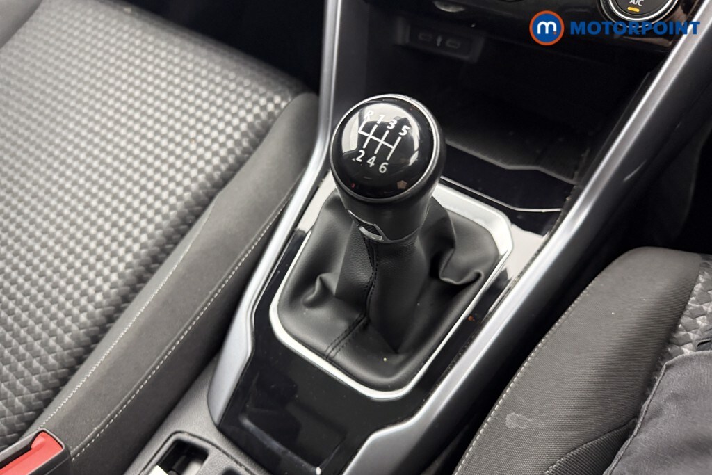 Used Volkswagen T-Roc for sale - 78012152: Photo 13