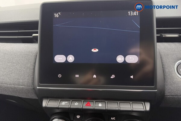 Used Renault Clio 2024 for sale - 76235058: Photo 16