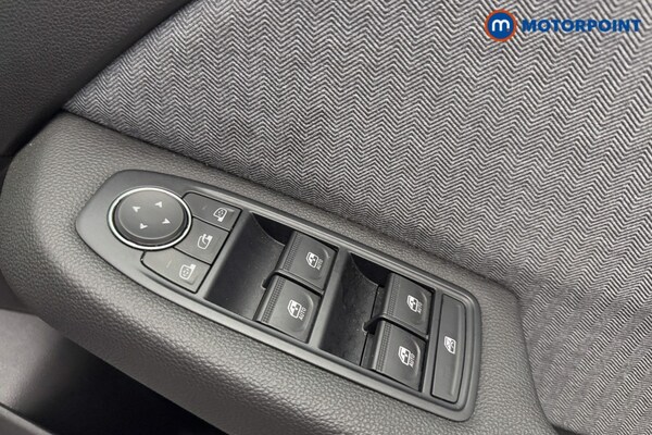 Used Renault Clio 2024 for sale - 76235058: Photo 29