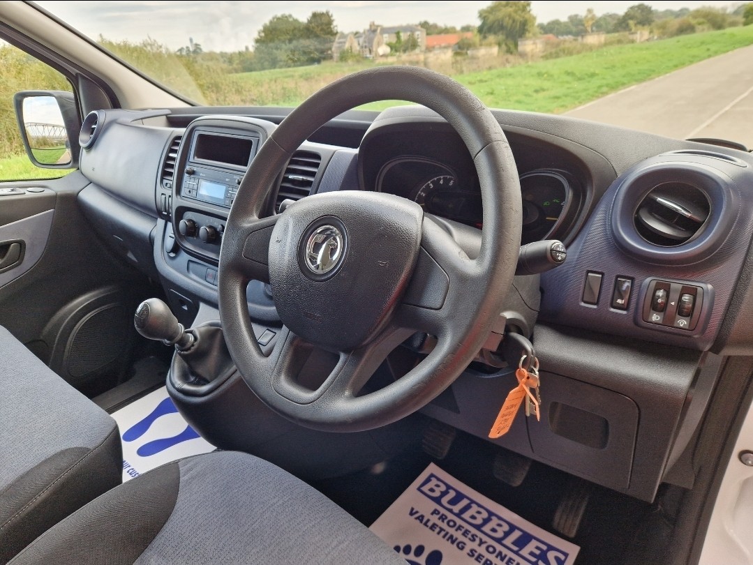 Used Vauxhall Vivaro 2016 for sale - 76330315: Photo 10