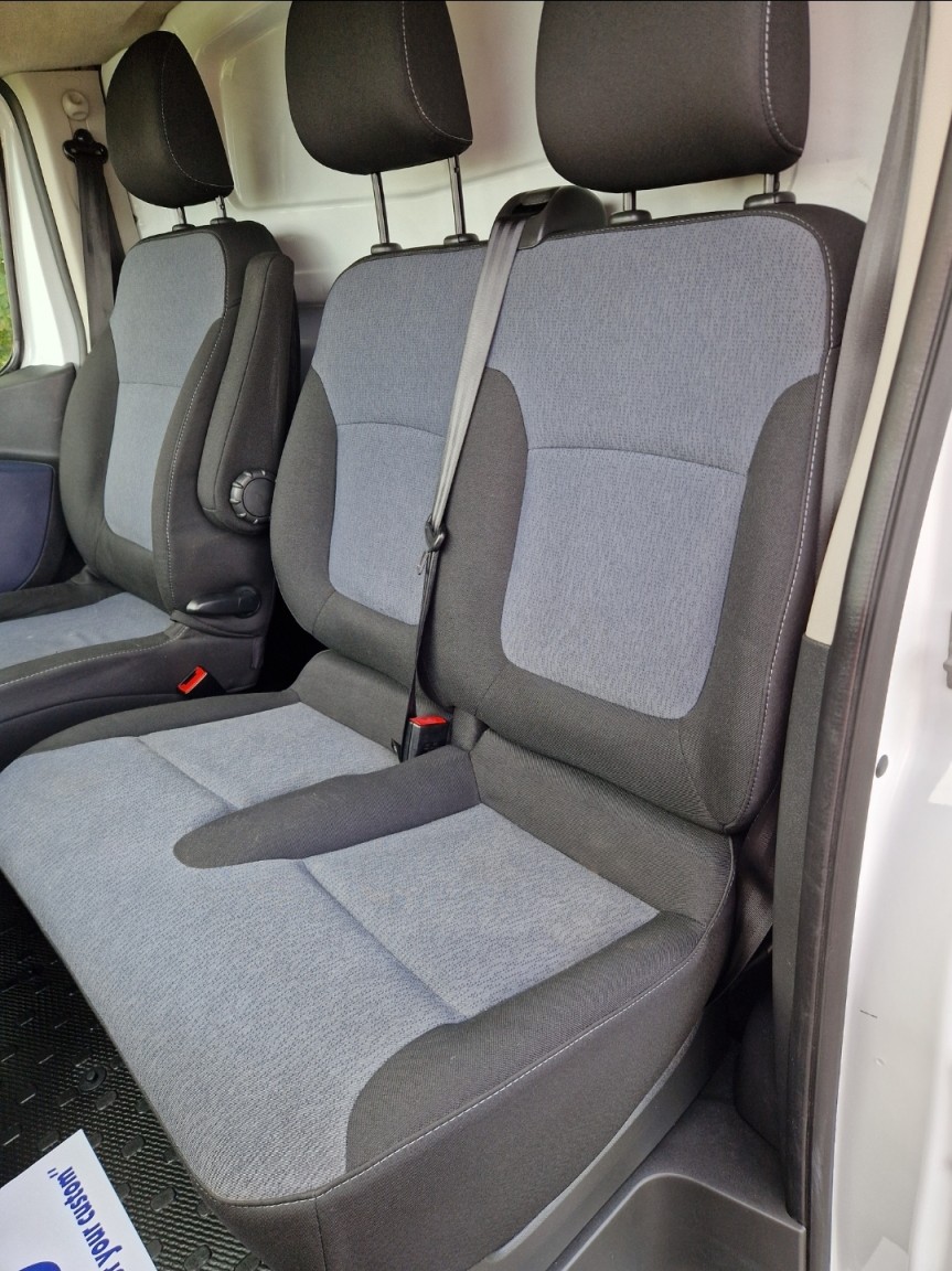 Used Vauxhall Vivaro 2016 for sale - 76330315: Photo 12