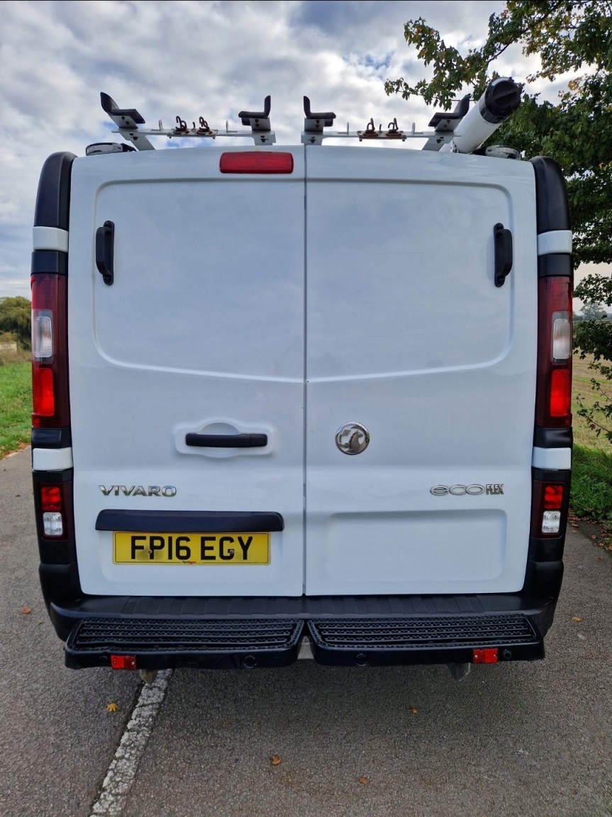 Used Vauxhall Vivaro 2016 for sale - 76330315: Photo 4