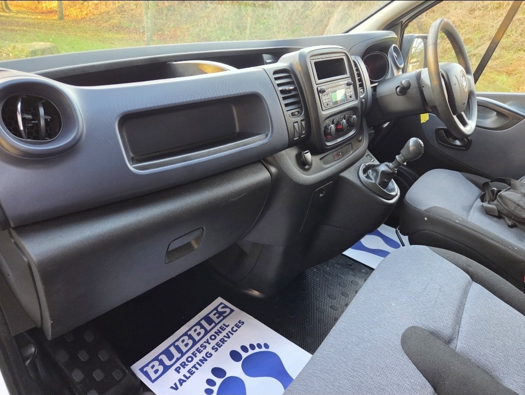 Used Vauxhall Vivaro 2017 for sale - 76836963: Photo 10