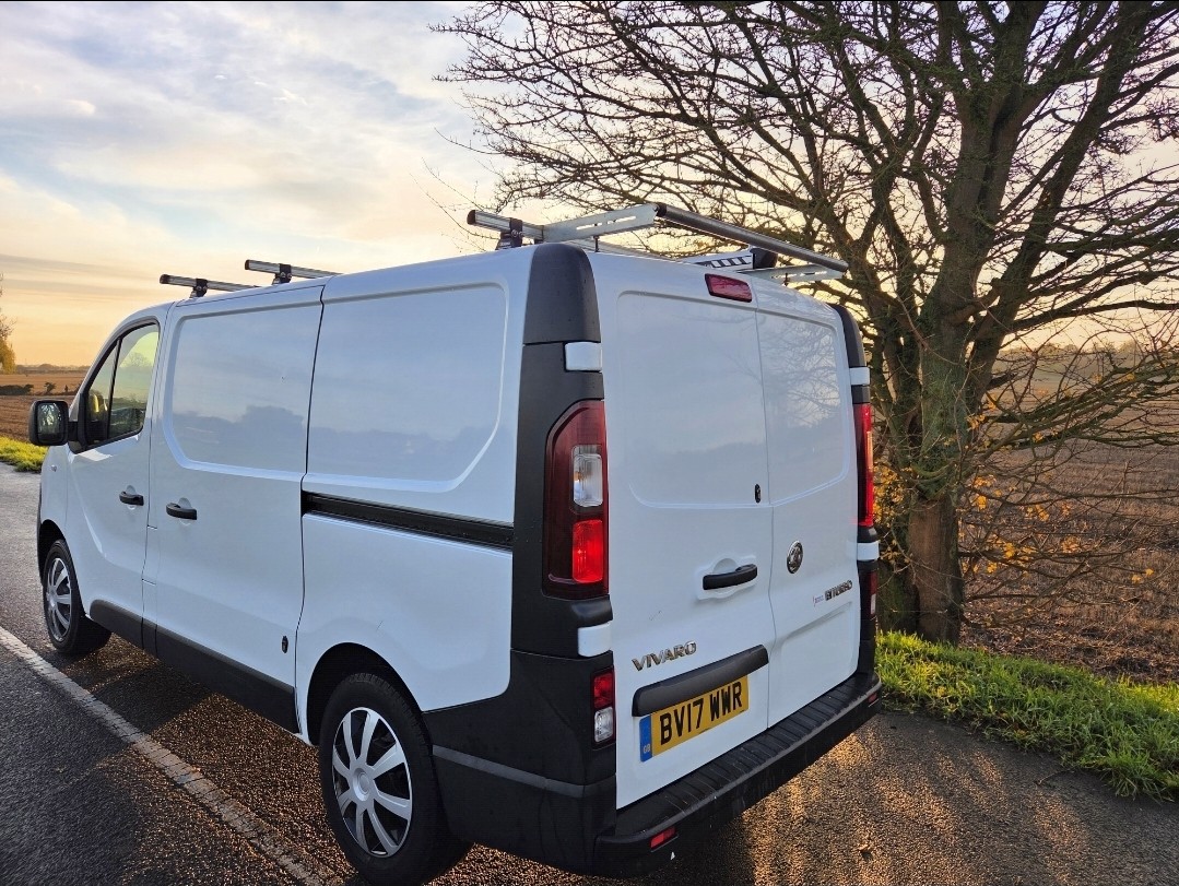 Used Vauxhall Vivaro 2017 for sale - 76836963: Photo 4