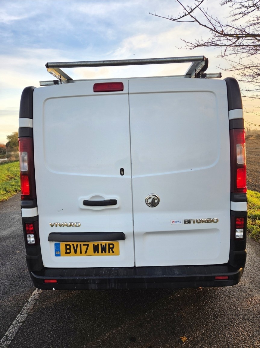 Used Vauxhall Vivaro 2017 for sale - 76836963: Photo 5