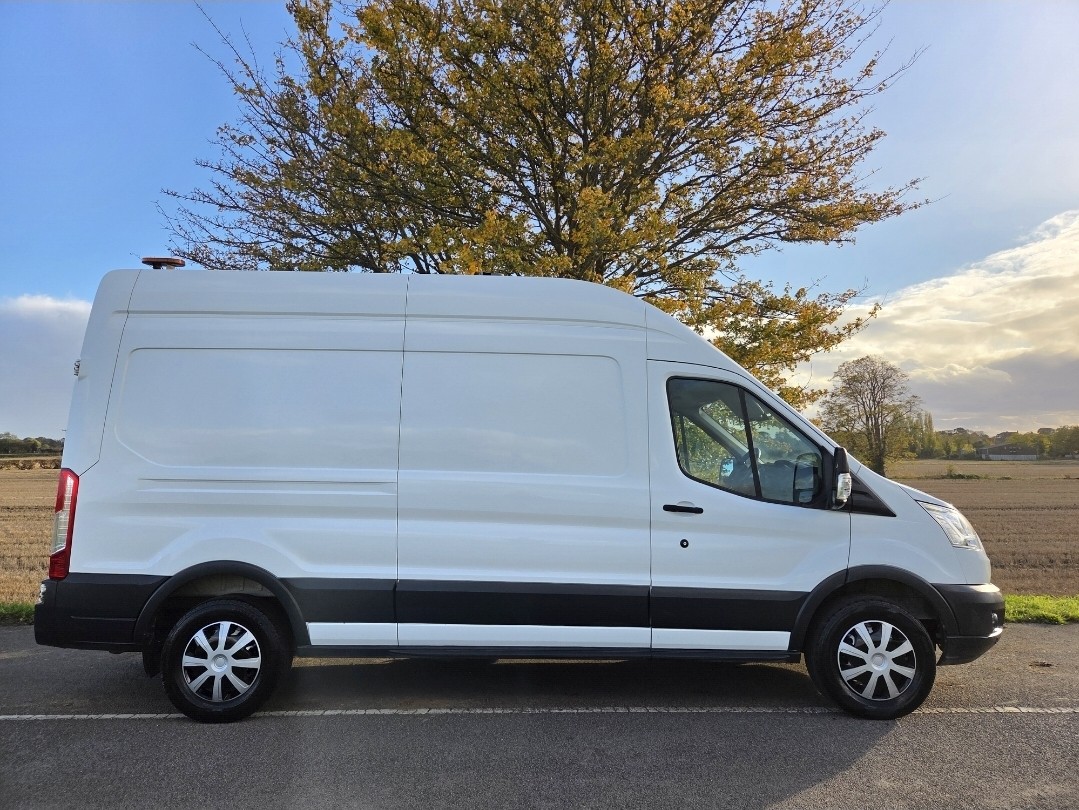 Used Ford Transit 2015 for sale - 76330305: Photo 2