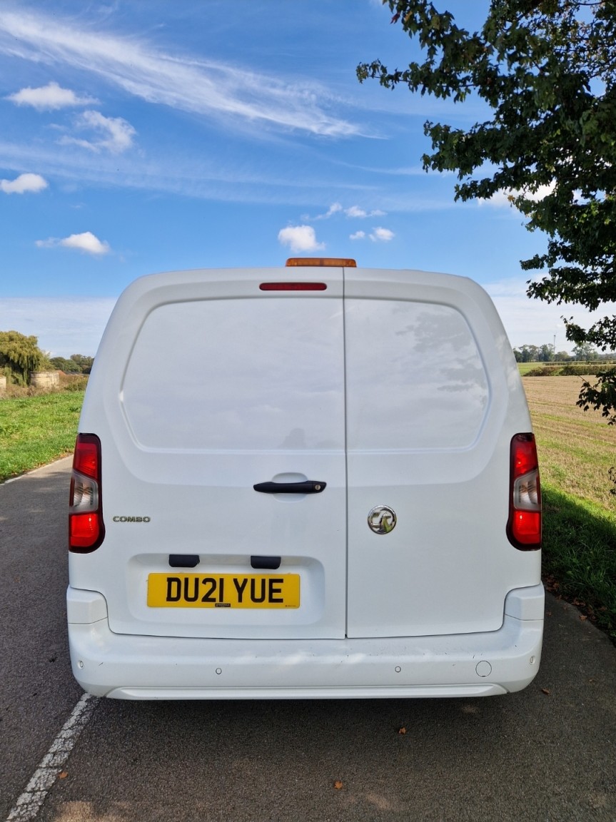 Used Vauxhall Combo 2021 for sale - 76120265: Photo 5