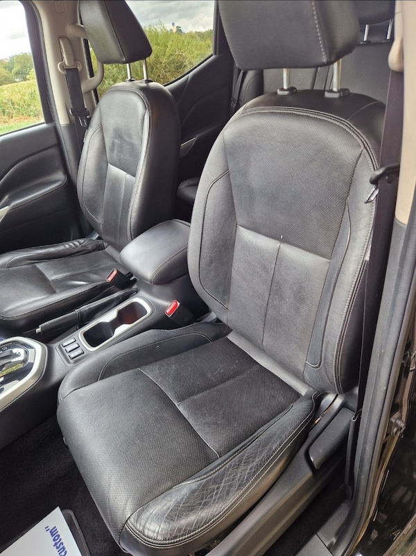 Used Nissan Navara 2019 for sale - 75653221: Photo 14
